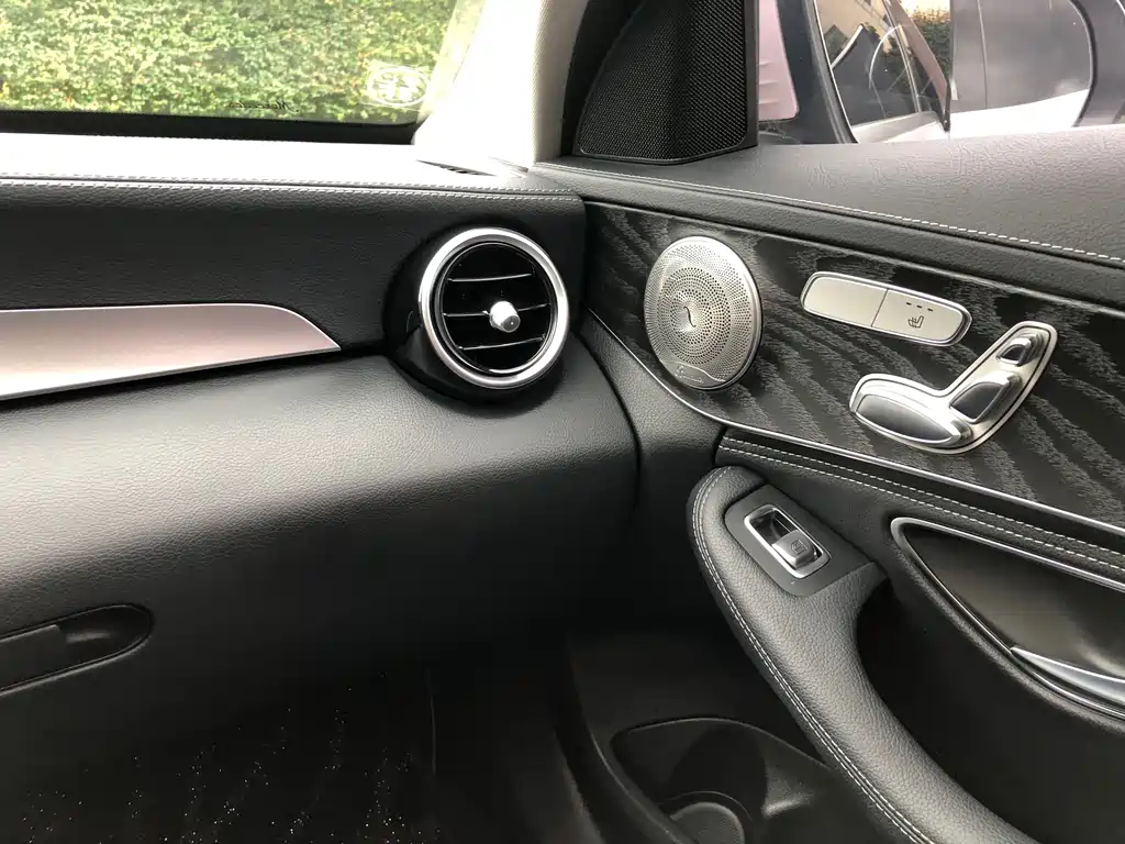 Mercedes-Benz C-Class 2019 — фото 13