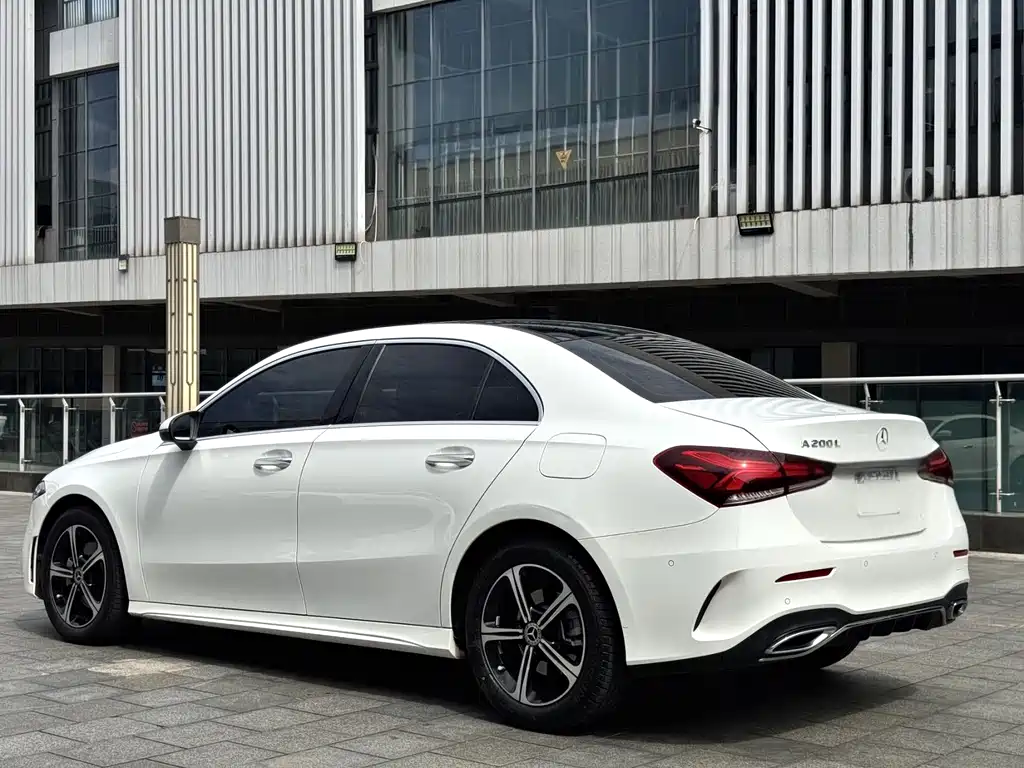 Mercedes-Benz A-Class 2023 — фото 12
