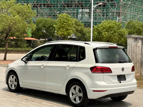 Volkswagen Golf Jialu 2016