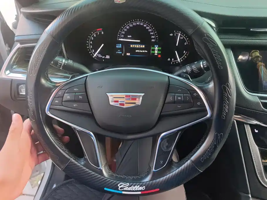 Cadillac XT5 2019 — фото 15