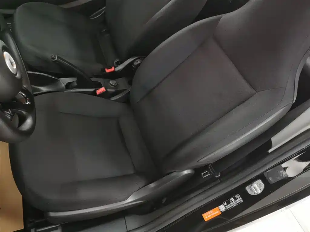 smart Fortwo 2018 — фото 15