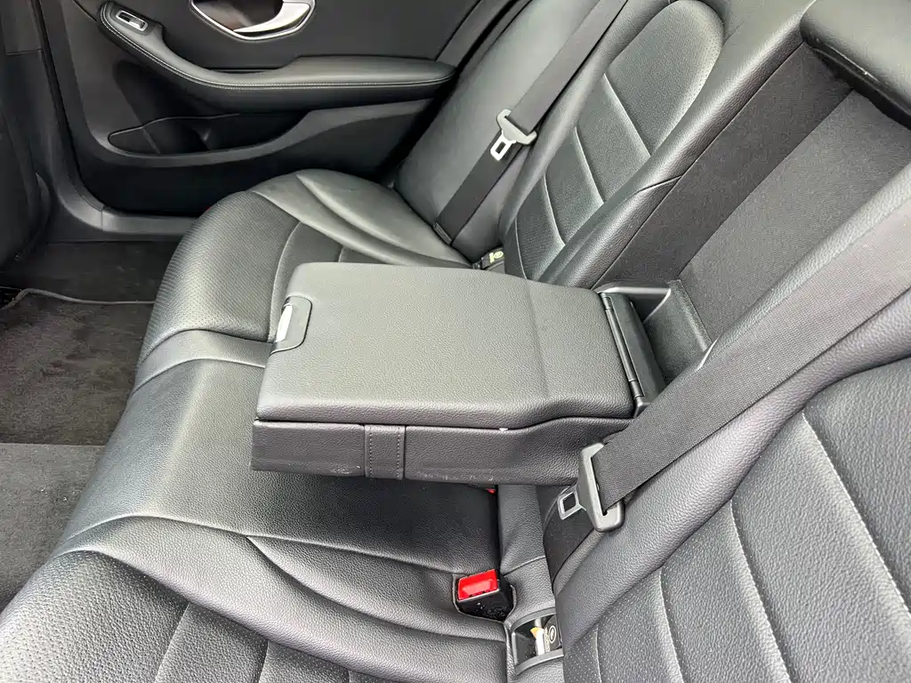 Mercedes-Benz C-Class 2015 — фото 19