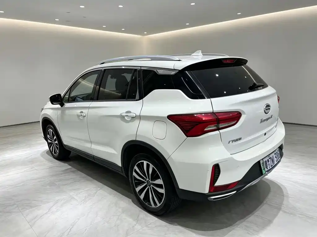 GAC Trumpchi GS4 New Energy 2019 — фото 9