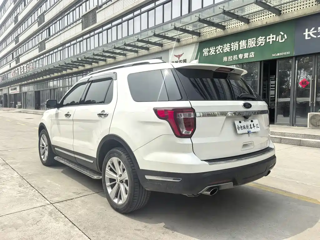 Ford Explorer 2019 — фото 8