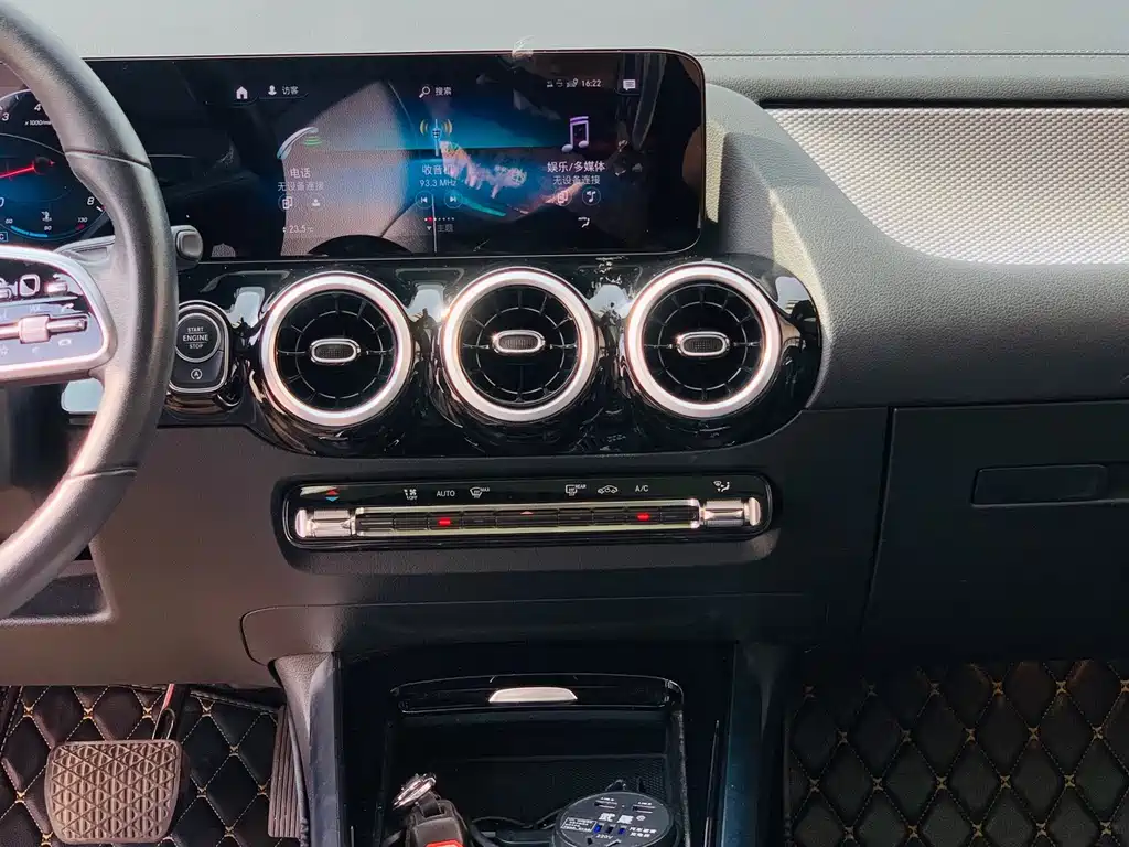 Mercedes-Benz GLA 2021 — фото 15