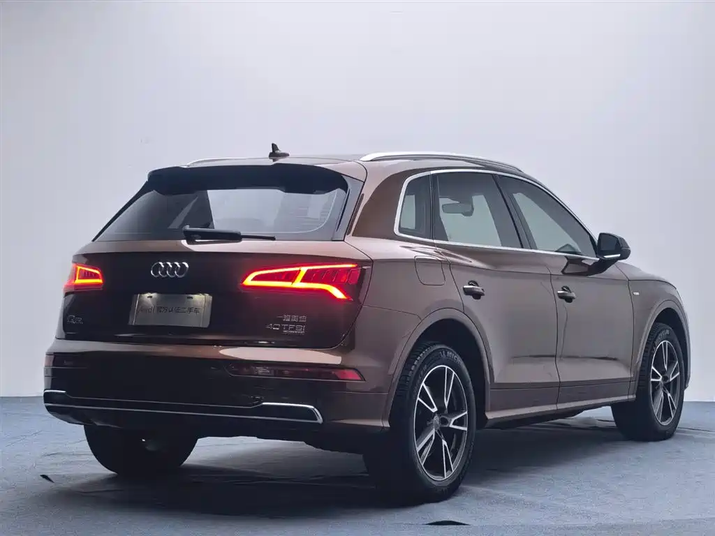 Audi Q5L 2019