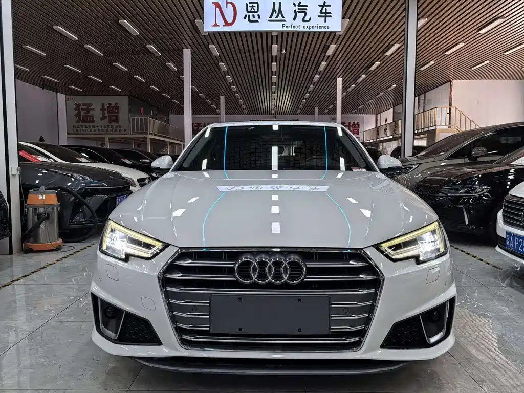 Audi A4L 2019