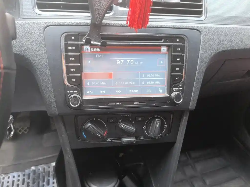 Volkswagen Santana 2016