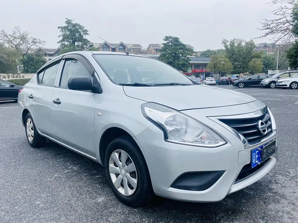 Nissan Sunny 2017 — фото 3