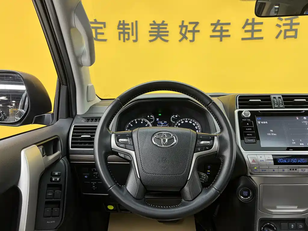 Toyota Prado 2019 — фото 9