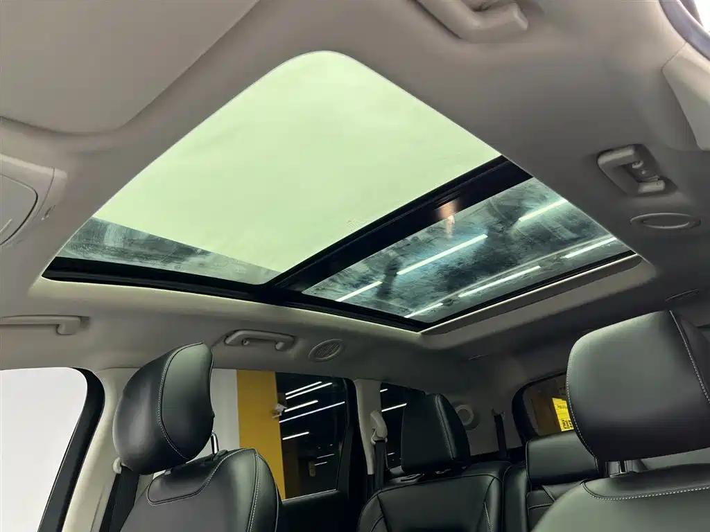 Ford Edge 2021 — фото 17
