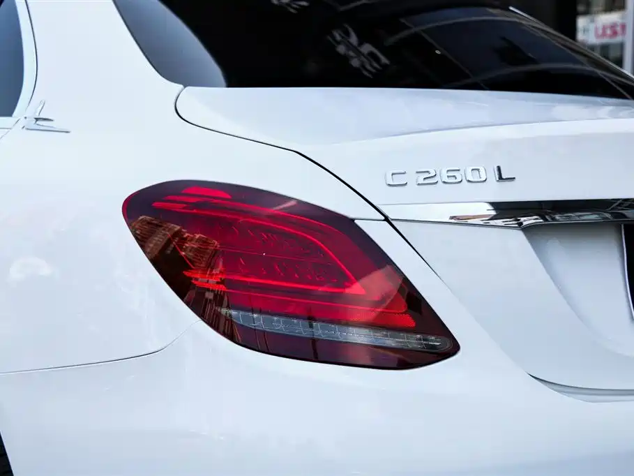 Mercedes-Benz C-Class 2019 — фото 15