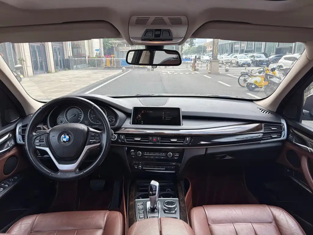 BMW X5 2014 — фото 16