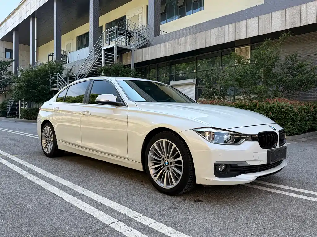 BMW 3 Series 2018 — фото 3