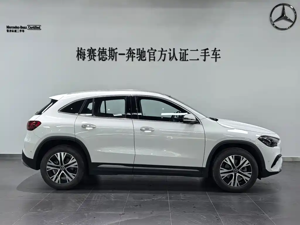 Mercedes-Benz GLA 2024 — фото 12