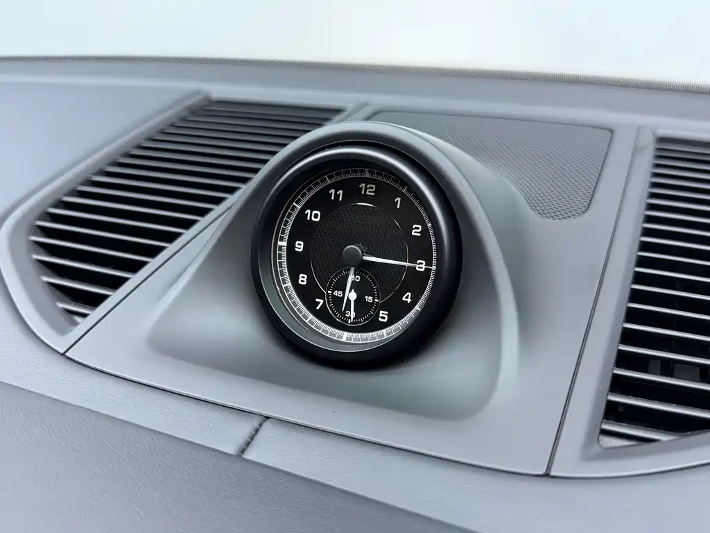 Porsche Macan 2024 — фото 11