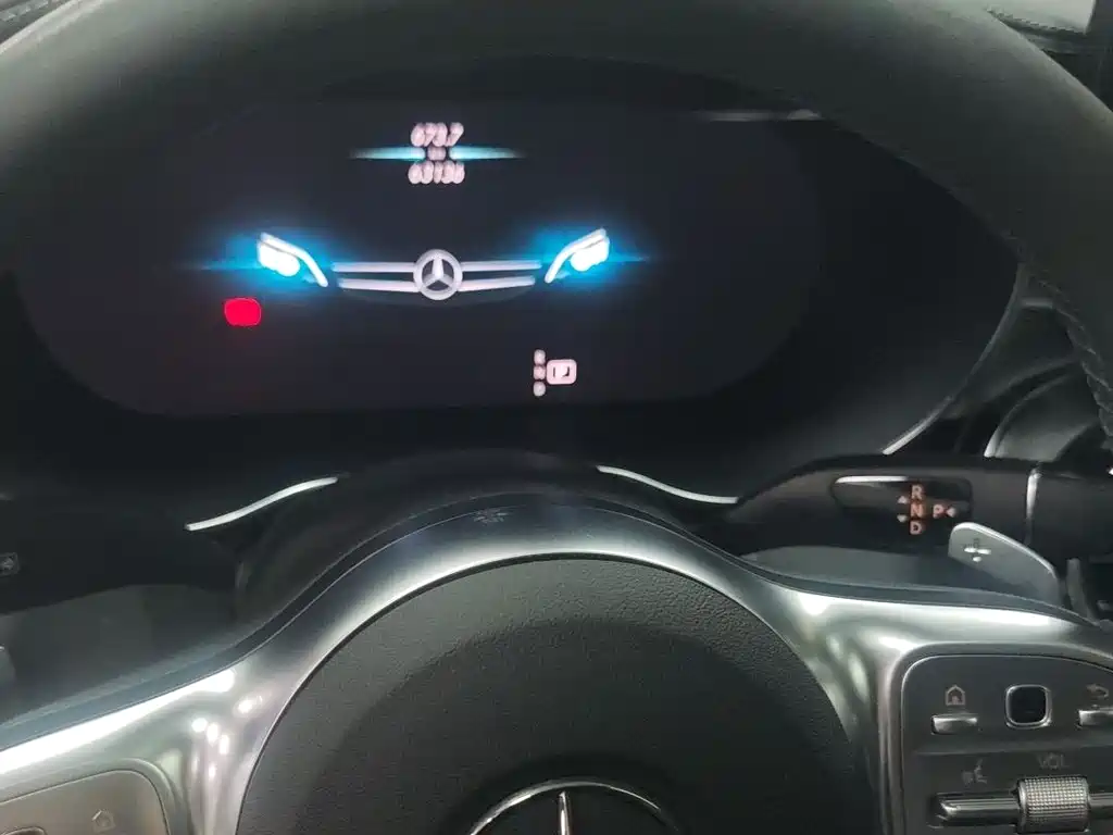 Mercedes-Benz C-Class 2020 — фото 12