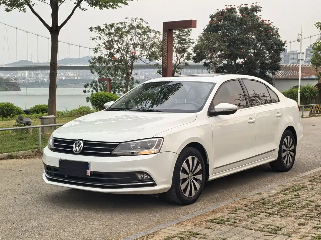 Volkswagen Sagitar 2017 — фото 1