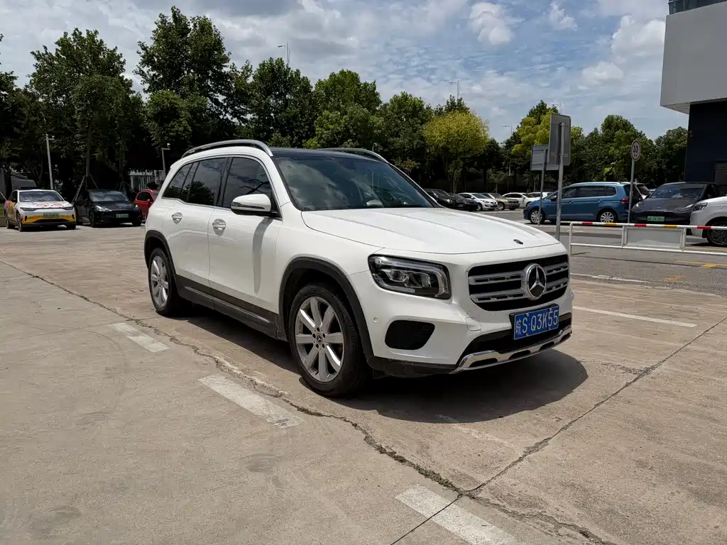 Mercedes-Benz GLB 2020