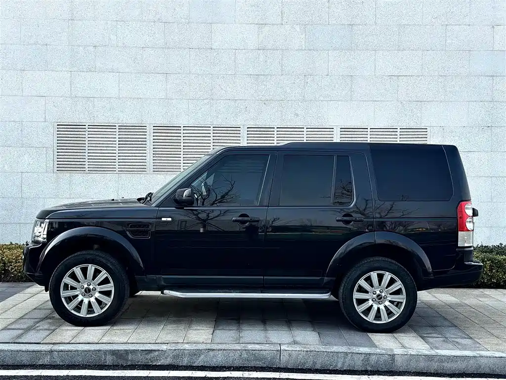 Land Rover Discovery 2012 — фото 4