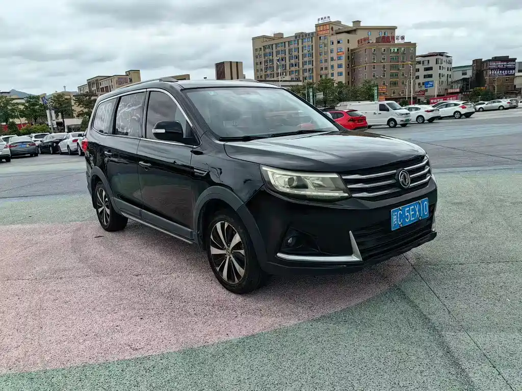 Fengxing X6 2017 — фото 2