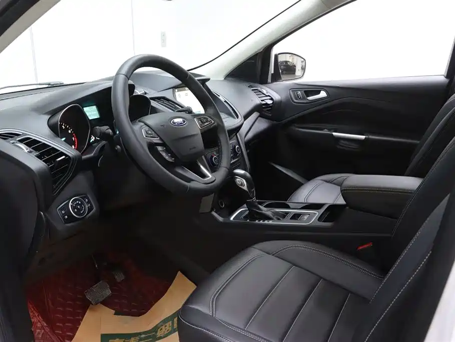 Ford Kuga 2021 — фото 13
