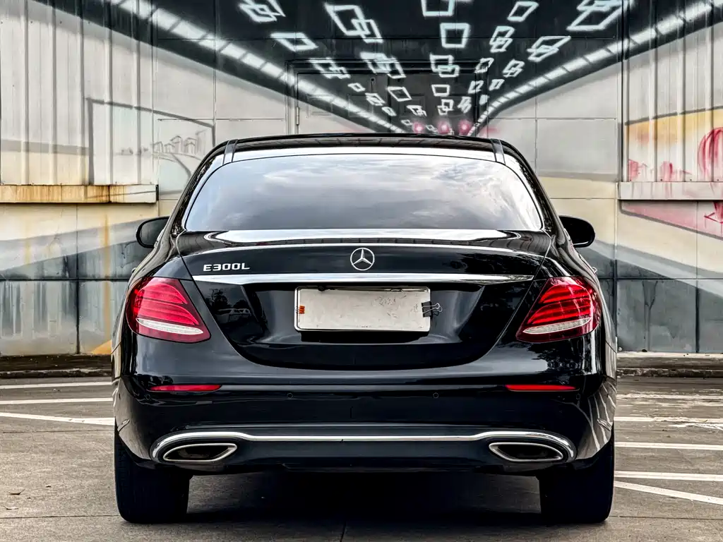 Mercedes-Benz E-Class 2019 — фото 4