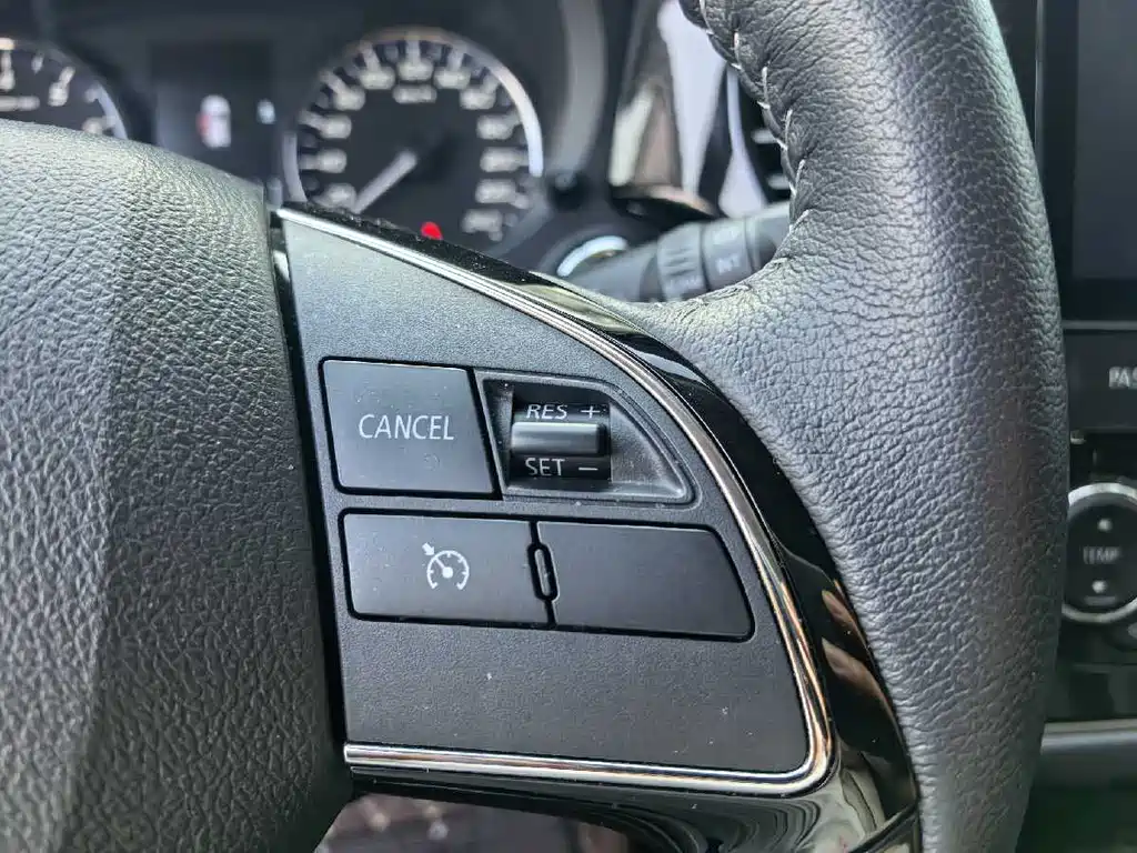 Mitsubishi Outlander 2021 — фото 14