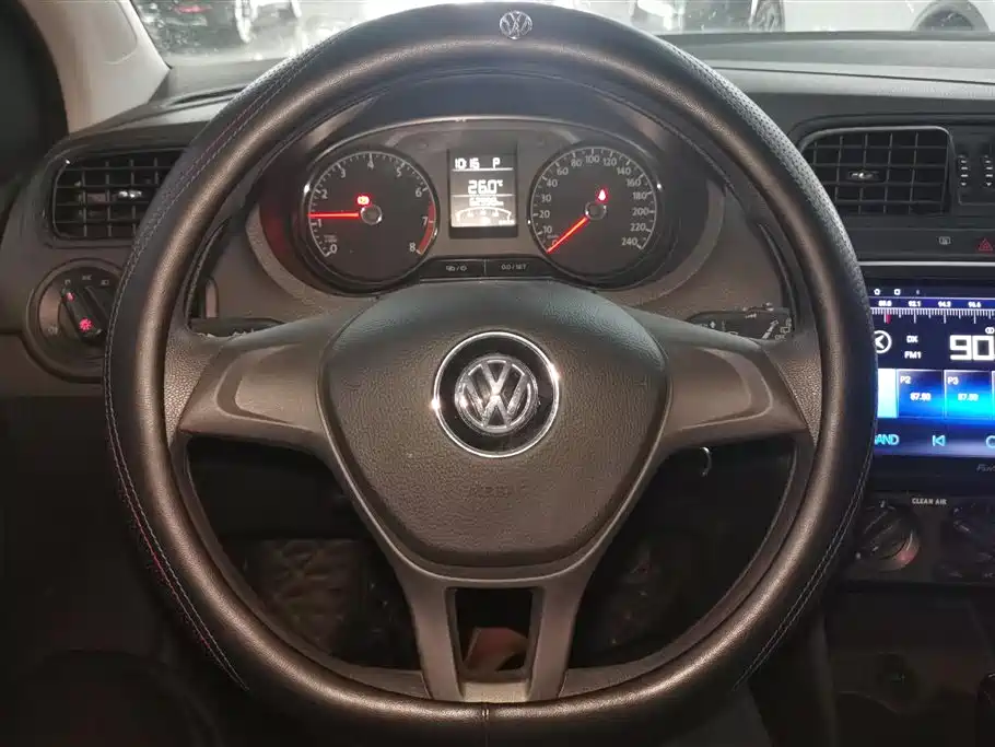 Volkswagen Polo 2019 — фото 15