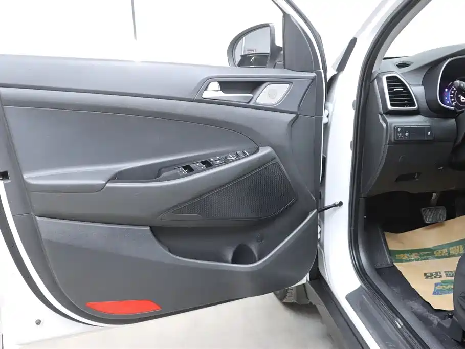 Hyundai Tucson 2020 — фото 11