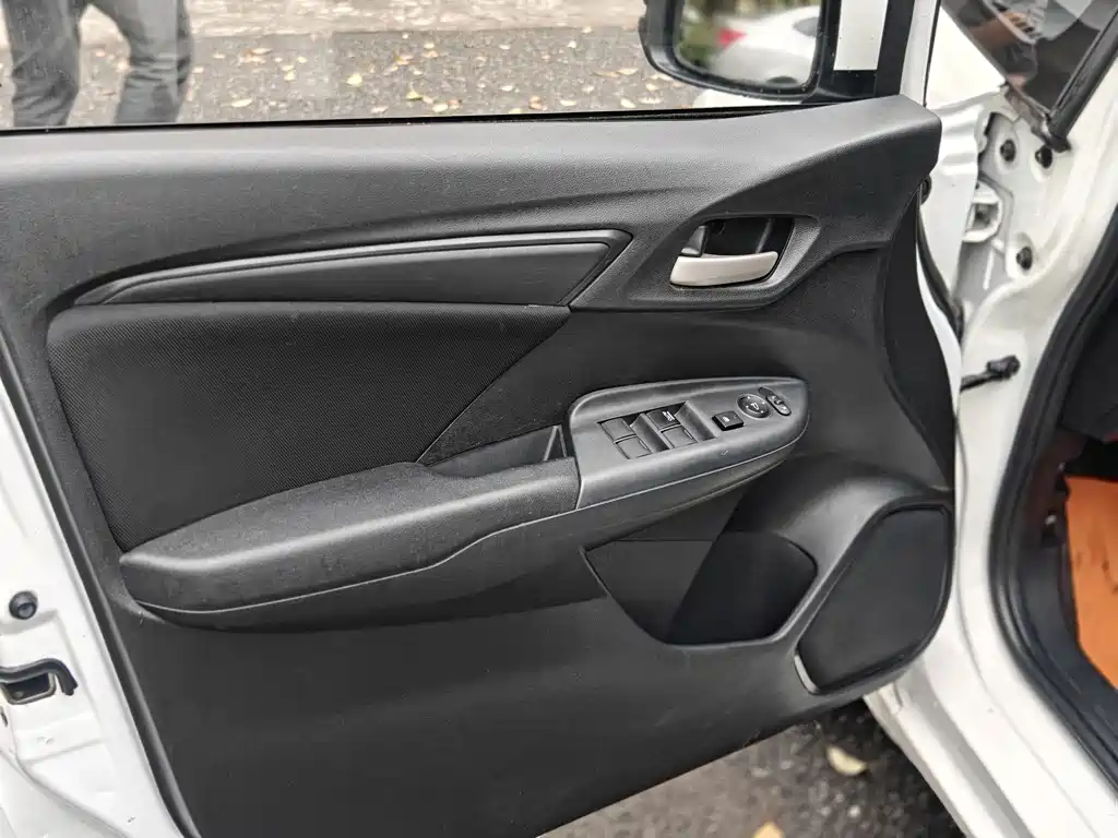 Honda Fit 2018 — фото 10