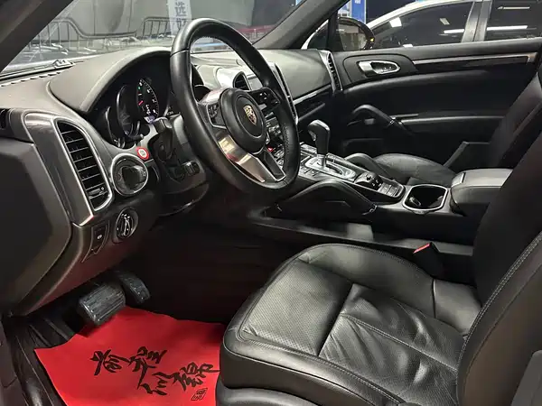 Porsche Cayenne 2016