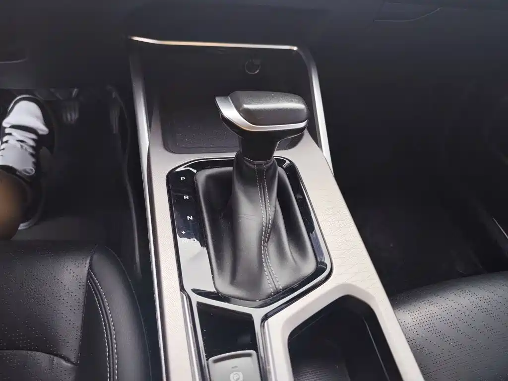 Geely Emgrand 2022 — фото 10