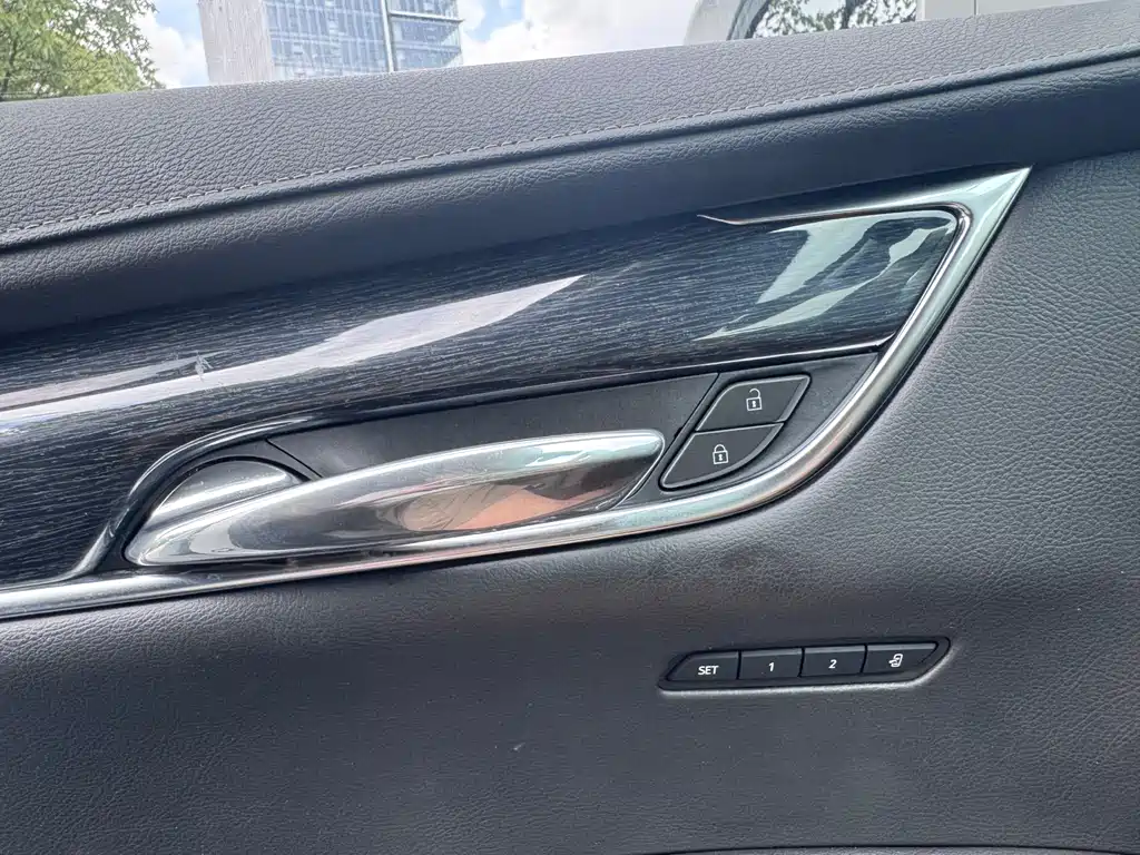 Cadillac XT5 2021 — фото 10