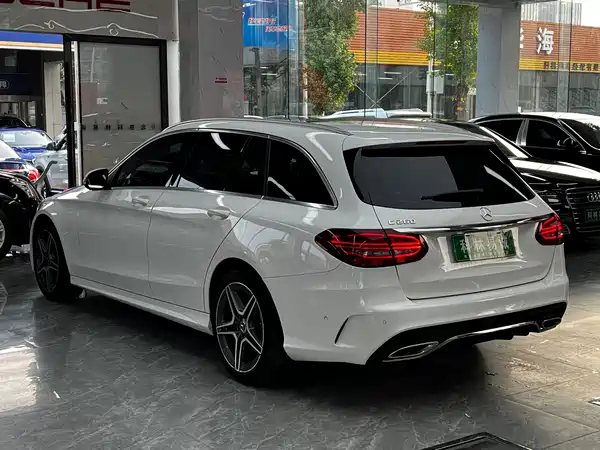 Mercedes-Benz C-Class 2022