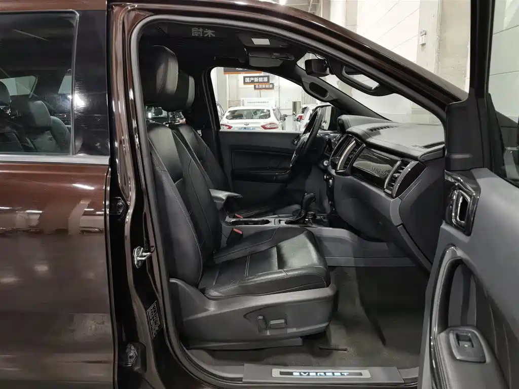 Ford Everest 2015 — фото 23