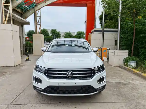 Volkswagen T-Roc 2023