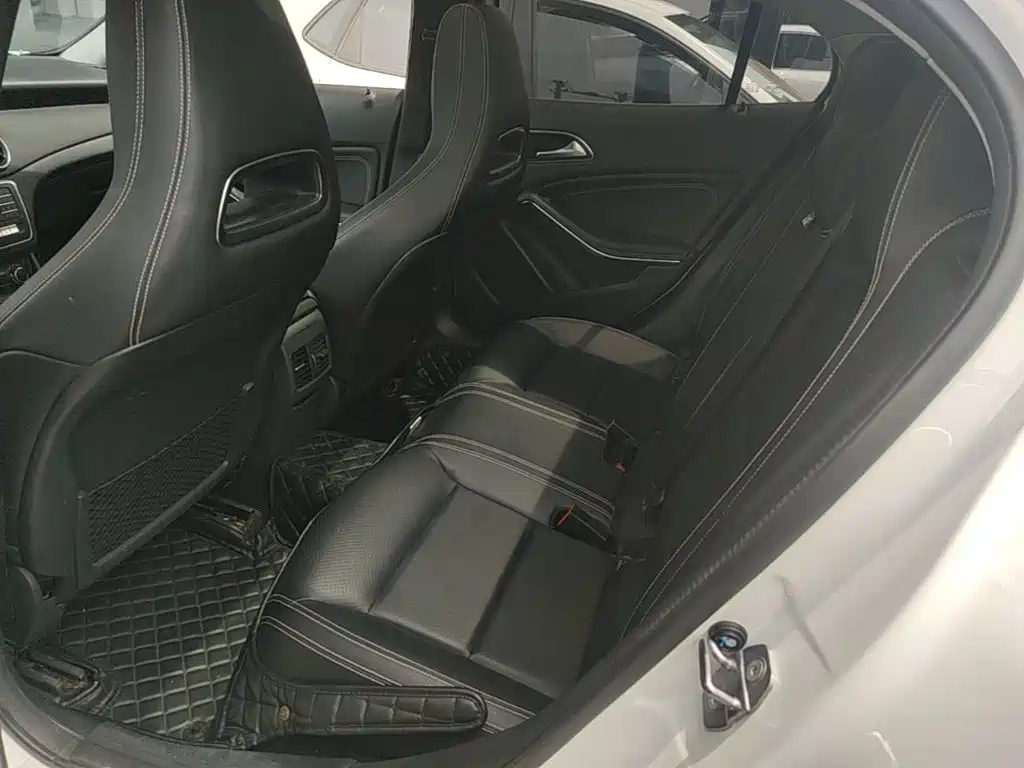 Mercedes-Benz GLA 2018 — фото 17