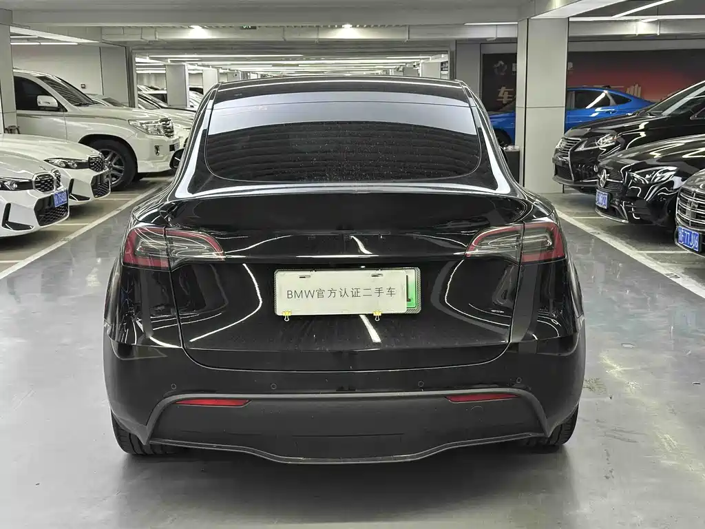 Tesla Model Y 2023 — фото 10