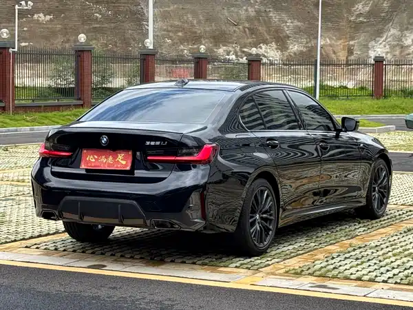 BMW 3 Series 2023