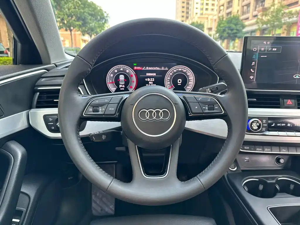 Audi A4L 2022 — фото 18