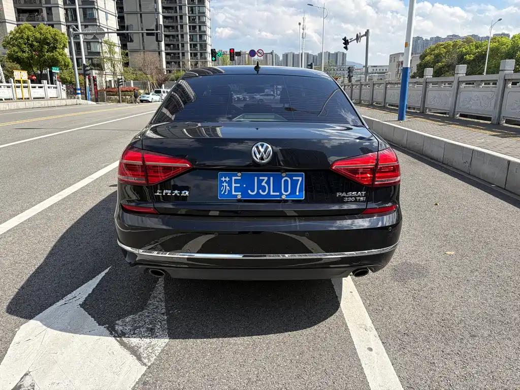 Volkswagen Passat 2018 — фото 4