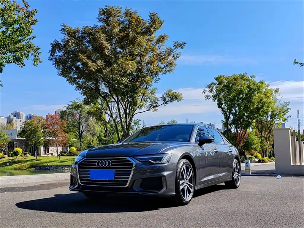 Audi A6L 2019 — фото 1