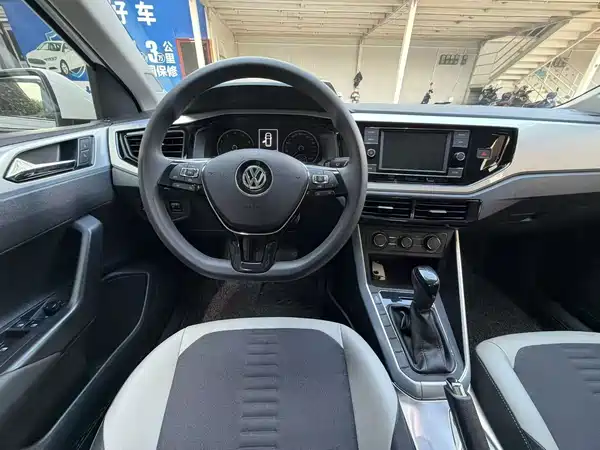 Volkswagen Polo 2021