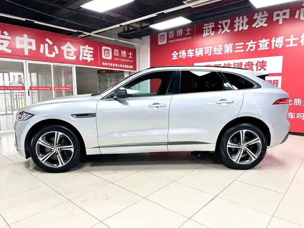 Jaguar F-PACE 2021