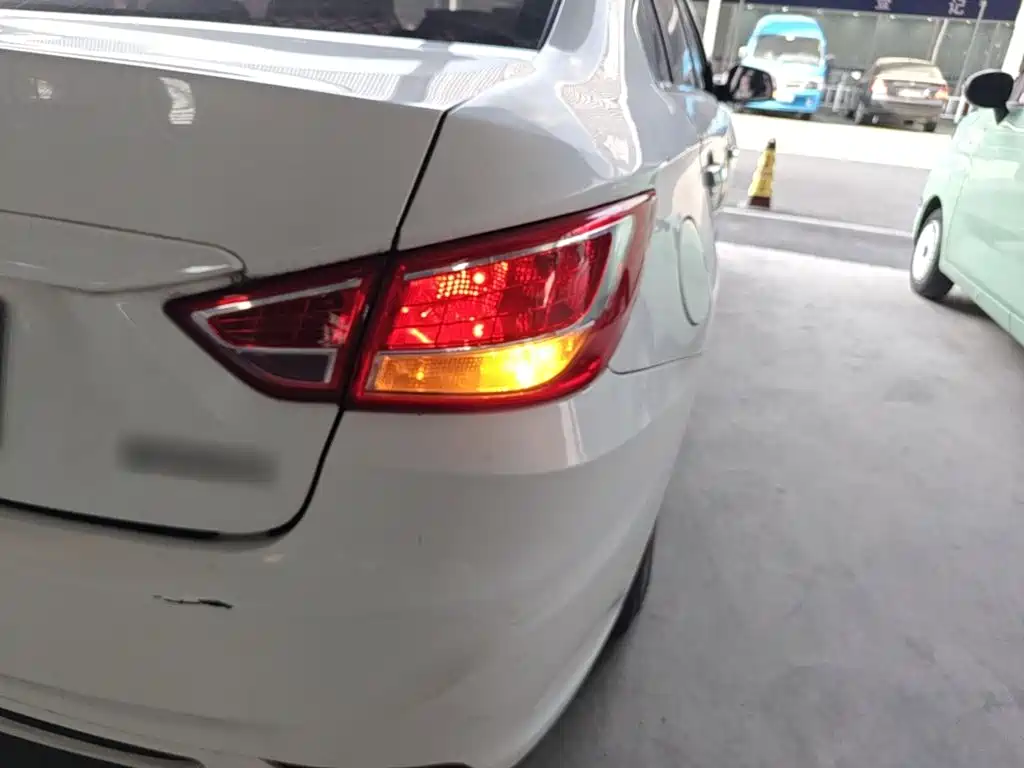 Haima Vanda Electric 2015 — фото 8