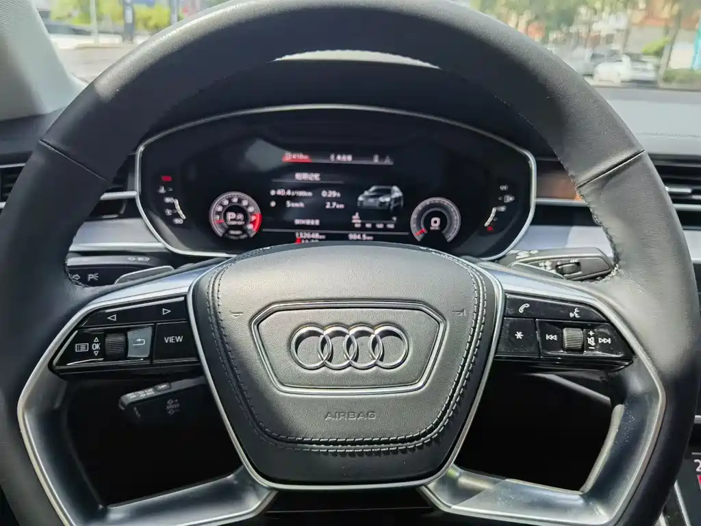 Audi A8 2021