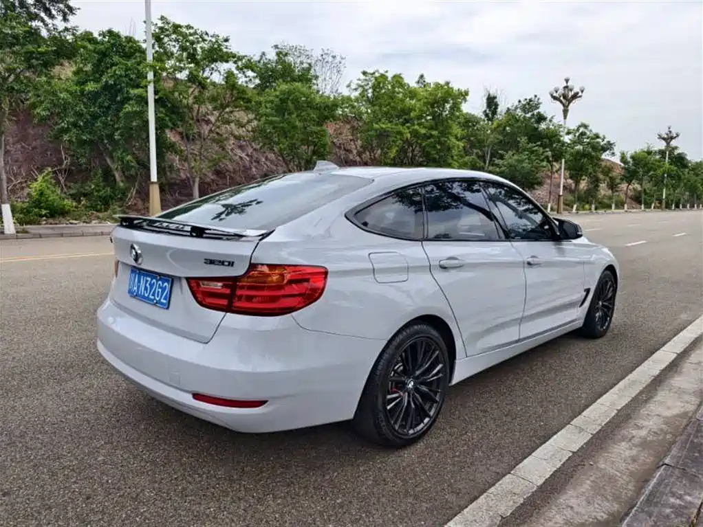 BMW 3 Series GT 2016 — фото 6
