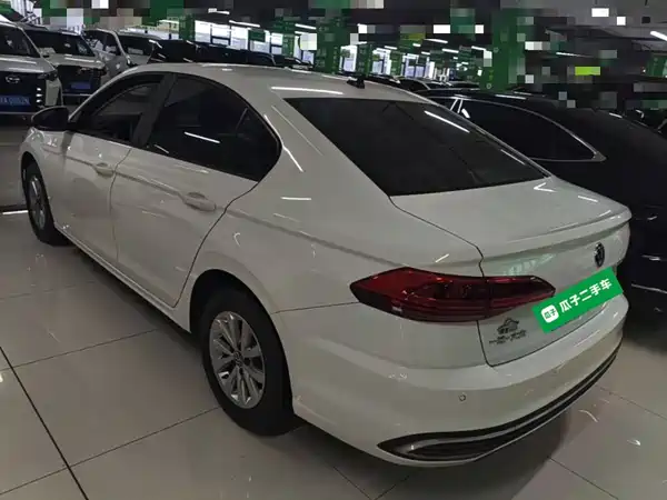 Volkswagen Bora 2023