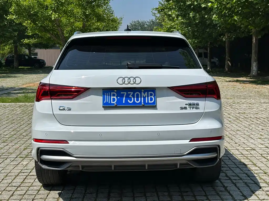 Audi Q3 2023 — фото 14